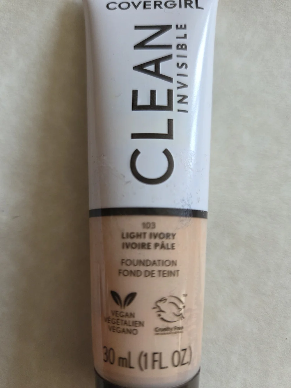 COVERGIRL clean invisible